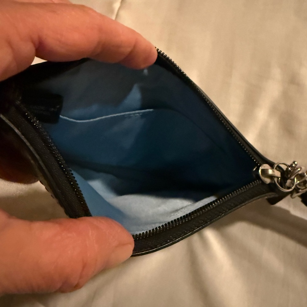 Coach wristlet💕 - Picture 4 of 4